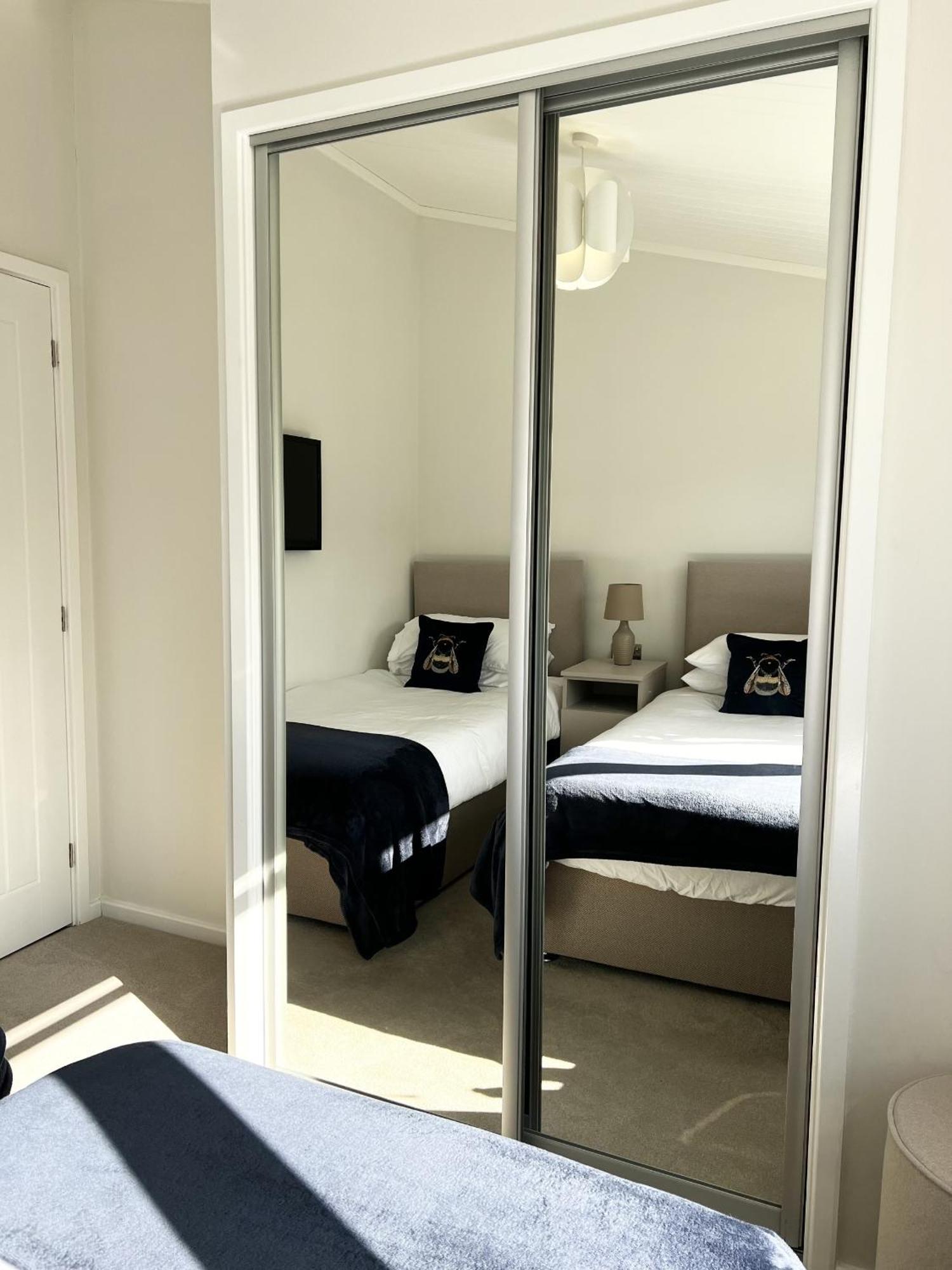 Diddly Squat Lodge With Hot Tub, Pendle View Holiday Park Clitheroe Buitenkant foto